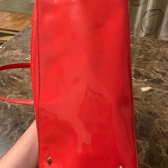 Dkny Embossed Patent Street Logo Tote Red - Picture 7 of 9